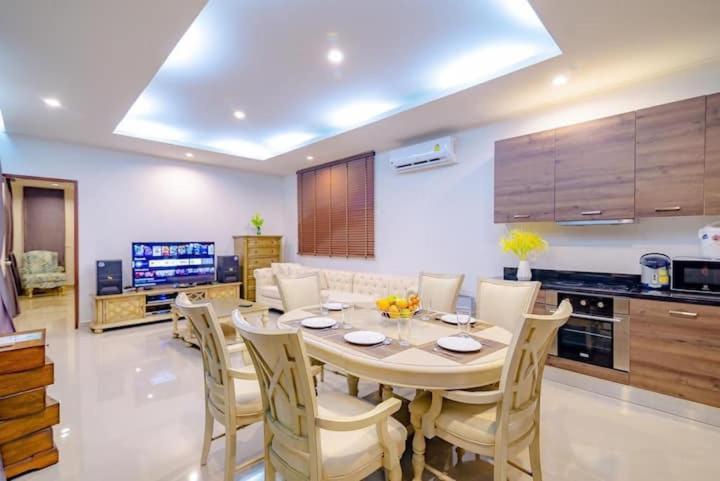 Star Moon House Villa